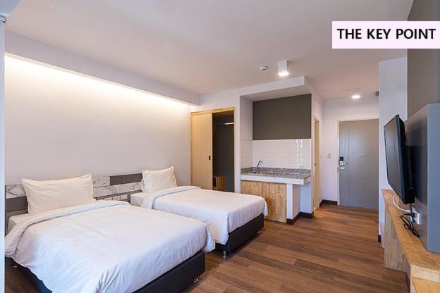 The Key Point Hotel Банкок Екстериор снимка